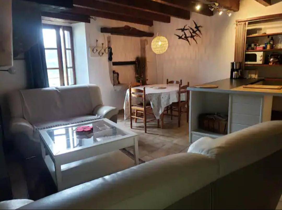 Two-Bedroom House in Vesc, Région de nyons