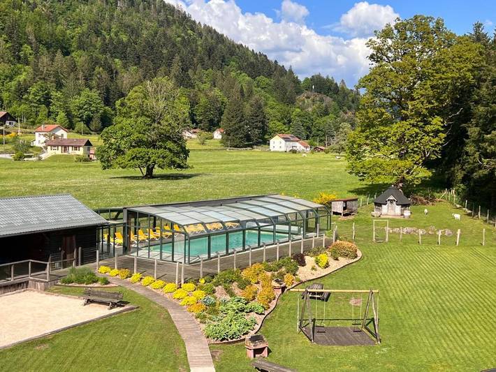 Appart’hôtel pour 6 personnes, avec Balcon et Jacuzzi ainsi que Terrasse et Jardin à Rochesson - 2