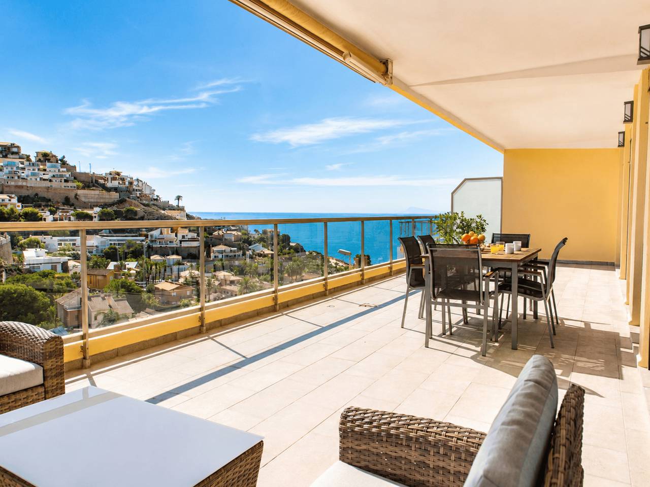 Appartement entier, Appartement de vacances pour 5 personnes avec piscine in Platja de Cap Blanc (Cullera), Cullera