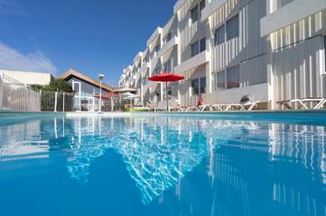 Hôtel pour 4 personnes, avec jardin ainsi que piscine et vue à Chasseneuil-du-Poitou