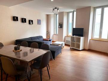 Gîte pour 6 personnes, avec vue dans Office De Tourisme De Pays Des Vallees D Ax