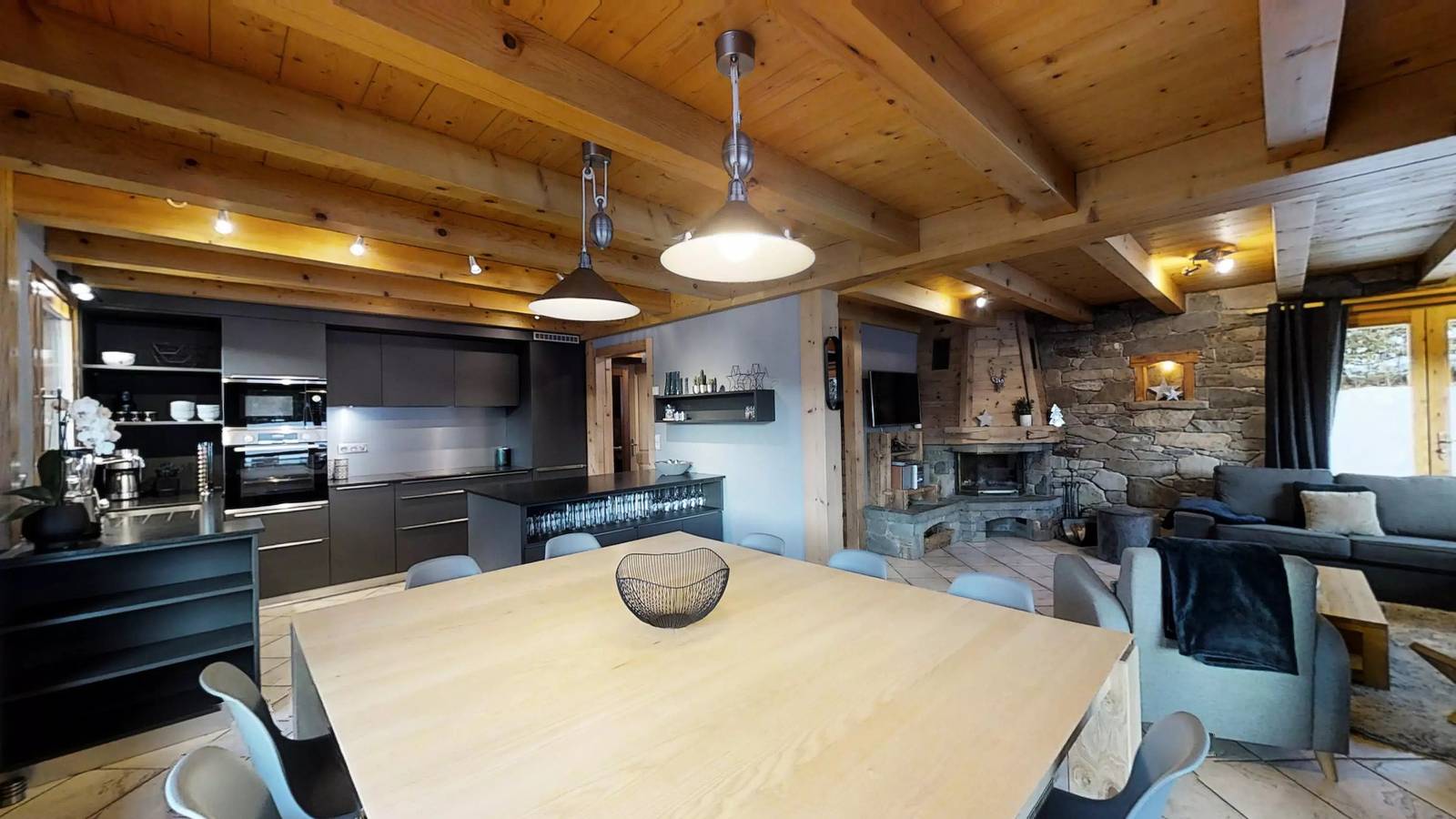 Ganze Wohnung, 6 Zimmer für 11 Personen in Le Grand-Bornand, Annecy und Umgebung