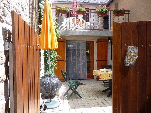 Gîte pour 4 personnes, avec terrasse, animaux acceptés