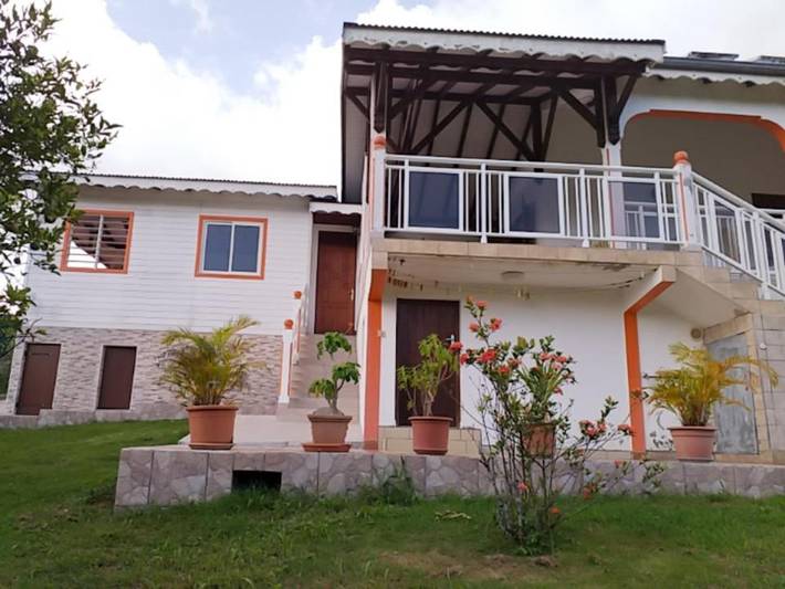 Maison d’hôte pour 2 personnes, avec jardin et vue à Sainte-Rose - 4