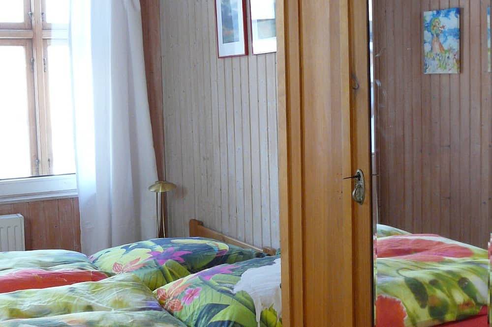 Ganze Wohnung, Flusslandschaft Elbe: Bio- Fewo mit Kaminofen und Garten in Bleckede, Elbtalaue