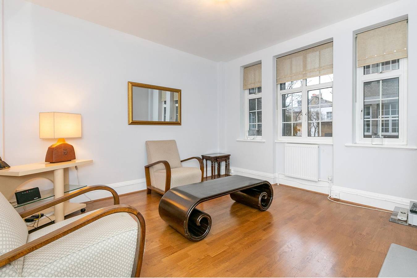 Entire vacation apartment, 1 Bed Flat Sleeps 3 - Wifi, Near City Centre in Kensington and Chelsea, London