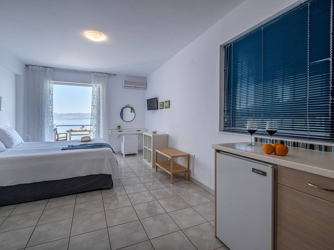 Ganze Wohnung, Appartement mit atemberaubendem Ausblick in Kiveri in Xiropigado, Kynouria