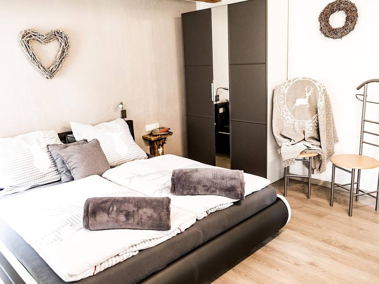 Ferienhaus Hirschnest - Ferienhaus, Wc und Badez. getrennt, 2 Schlafräume in Sankt Pankraz, Totes Gebirge