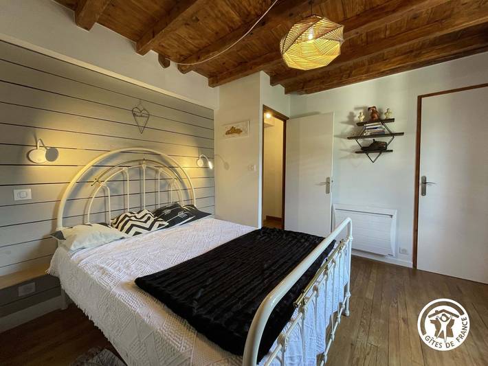 Gîte pour 6 personnes, avec terrasse dans Tignac - 3