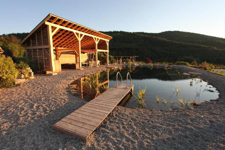 Maison de vacances pour 4 personnes, avec Jacuzzi et Jardin ainsi que Piscine et Vue