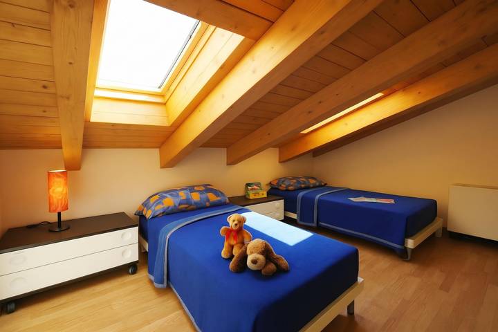 Hütte für 8 Personen, mit Pool und Seeblick sowie Terrasse am Comer See - 4