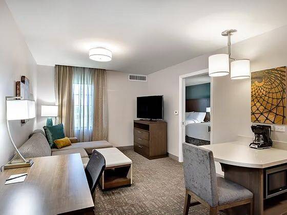 Hotel para 6 personas, con piscina - 1