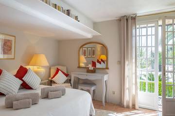 Villa for 14 People in Valbonne, Cannes region, Photo 2