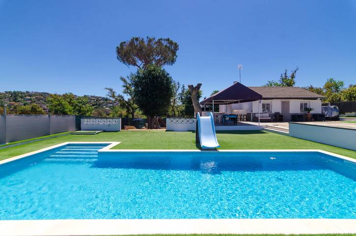 Location de vacances pour 10 personnes, avec jardin à Maçanet de la Selva - 2