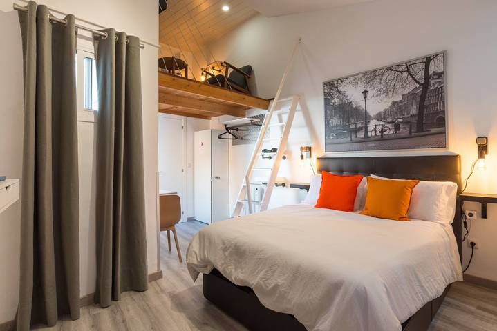 Studio for 3 people - 1