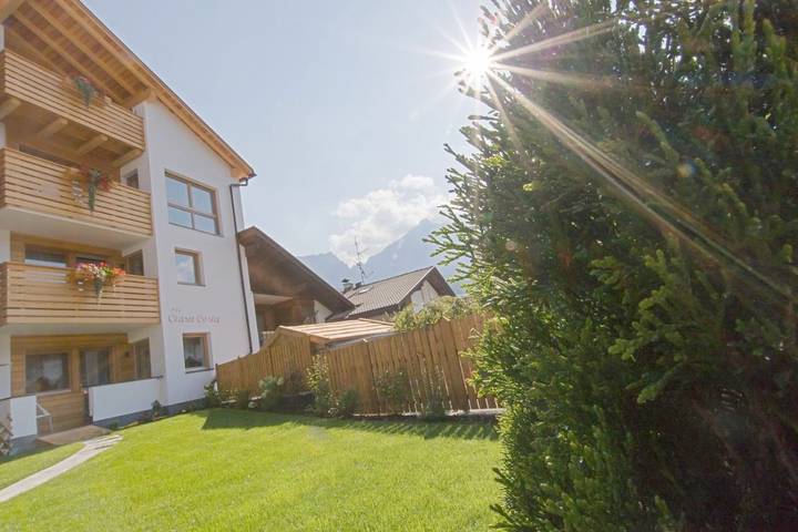 Ferienwohnung für 6 Personen, mit Balkon und Terrasse sowie Garten und Ausblick in La Villa - 2