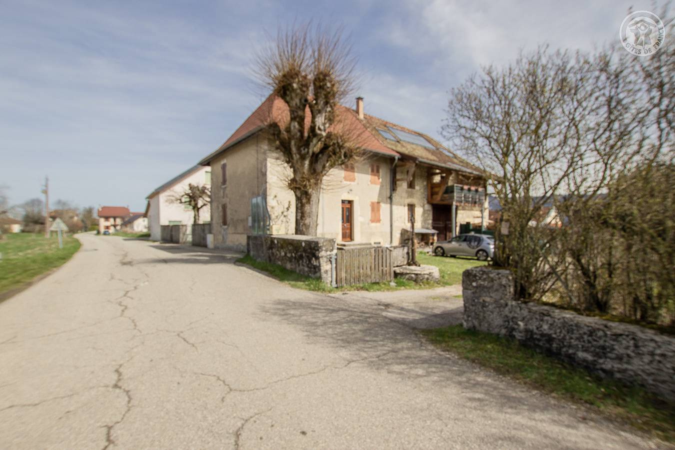 Du Laurier in Ayn, Chambéry region