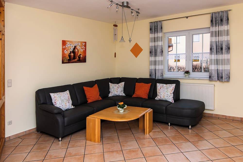 Ganze Wohnung, Gemütliche Ferienwohnung (80qm) im Eg mit kostenfreiem Wlan in Spalt, Fränkisches Seenland