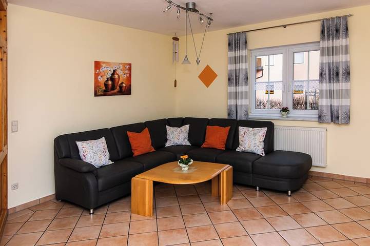 Ferienwohnung für 4 Personen, mit Garten und Balkon - 1