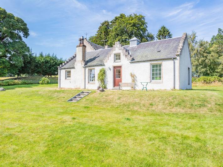 Log cabin for 6 people in Cairngorms National Park