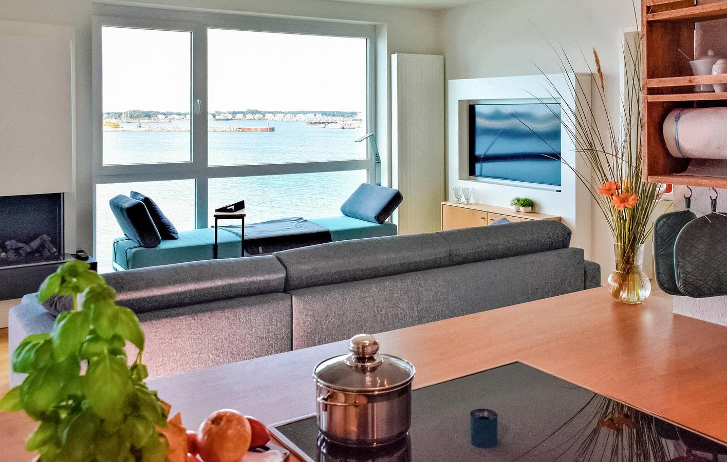 Ganze Ferienwohnung, Apartment mit Meerblick, Parkplatz, Terrasse und Internet - 300m zum Strand in Olpenitz, Kappeln