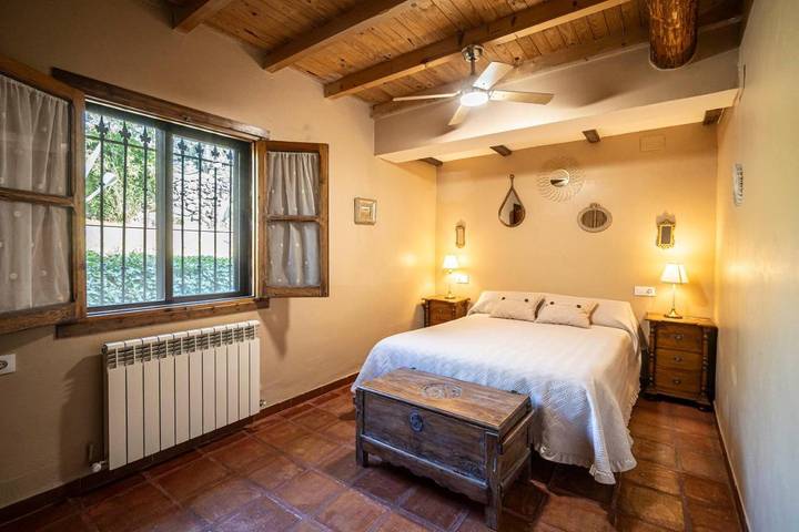 Casa de vacaciones para 6 personas, con jardín además de vistas y piscina en Provincia de Cáceres - 4