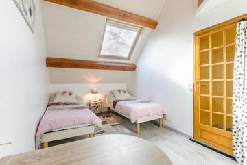 Gîte pour 2 personnes, avec piscine dans l' Aube
