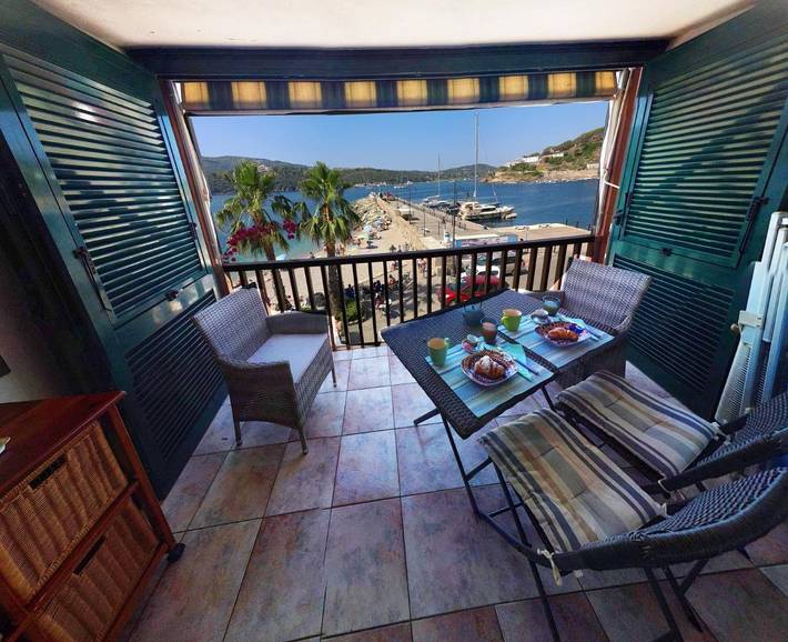 Ferienwohnung für 4 Personen, mit Terrasse und Ausblick, mit Haustier in Porto Azzurro - 2