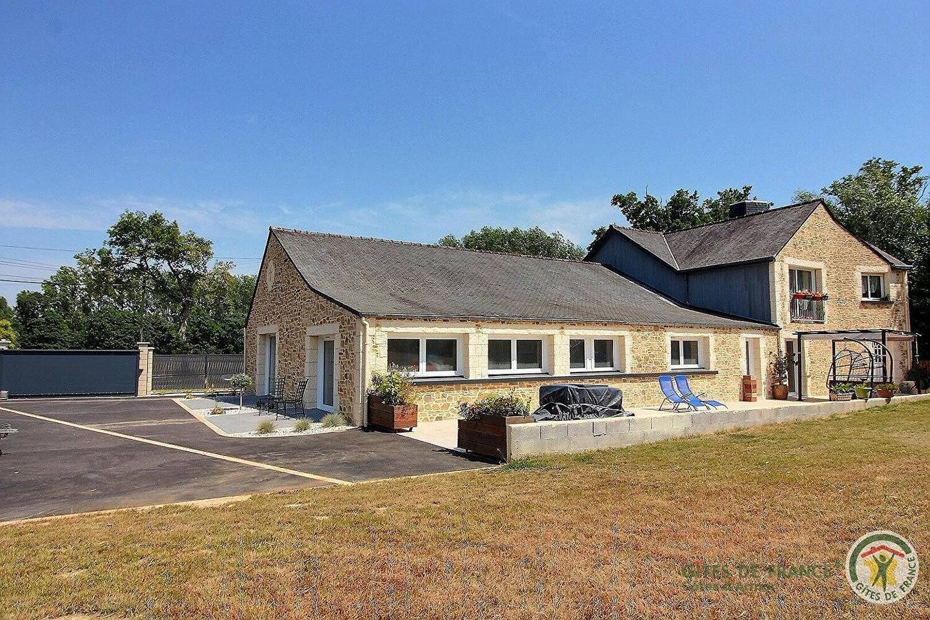 Aquadétente - Cascade in Loudéac, Cotes-d'Armor