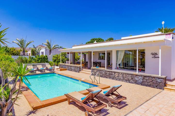 Villa voor 6 personen, met tuin in Puerto Calero