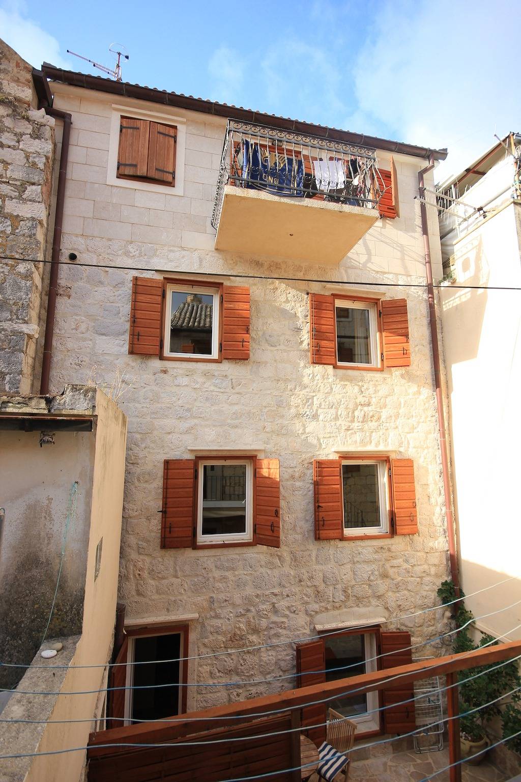Entire apartment, Studio flat near beach Komiža, Vis As-3035-a in Komiza, Split-Dalmatia