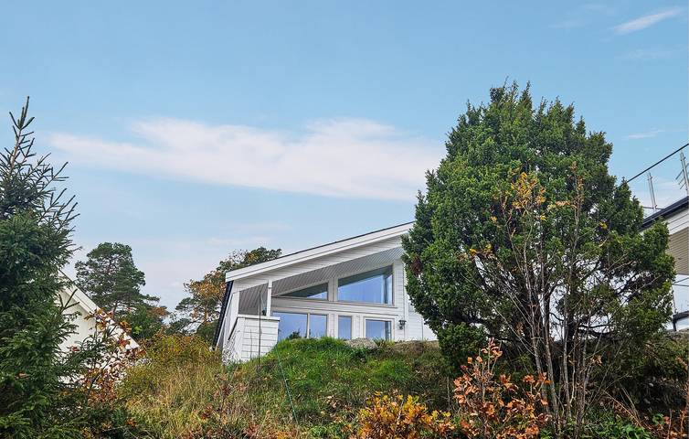 Ferienhaus für 6 Personen mit Pool in Tjøme