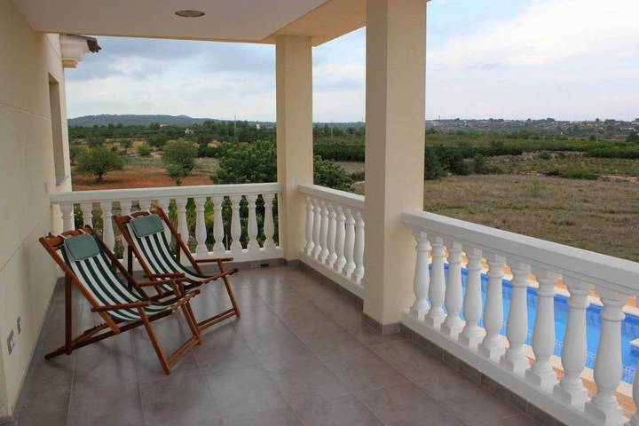 Chalet para 10 personas, con jardín además de vistas y piscina en Hoya de Buñol - 2