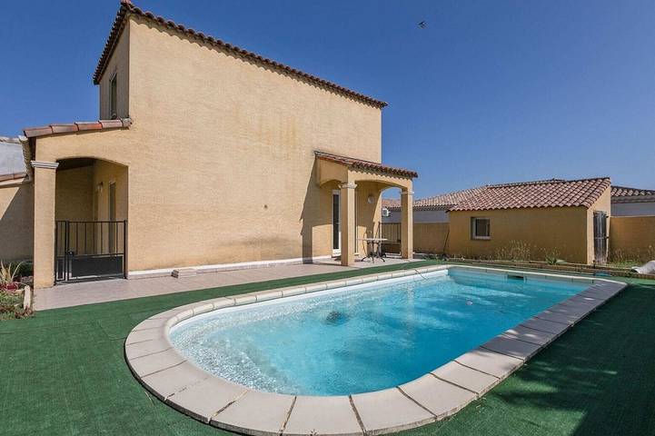 Maison de vacances pour 6 personnes, avec piscine ainsi que jardin et terrasse