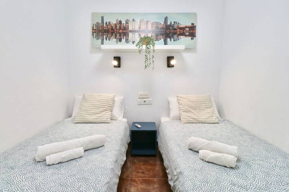 Ganze Wohnung, Marvelluz | Ocean & Mountain Views | Central | Quiet in Torremolinos Zentrum, Torremolinos