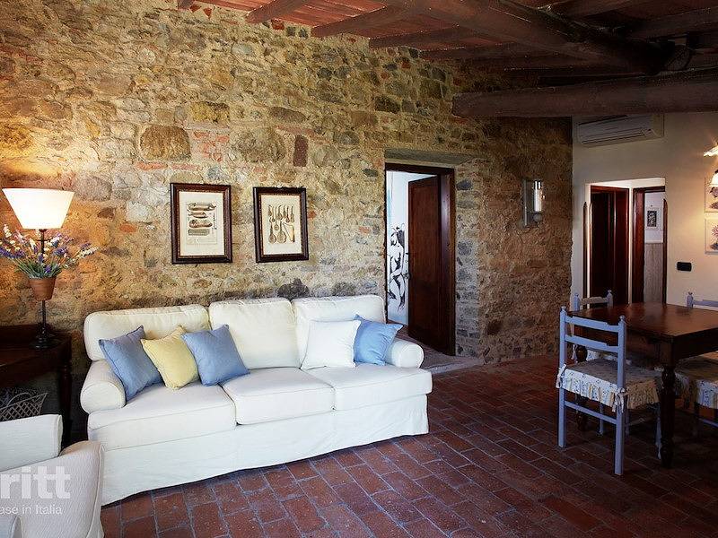 Tritt — Wunderschönes Apartment für 6 Personen in Carmignano inmitten der Weinberge in Carmignano, Prato Provinz