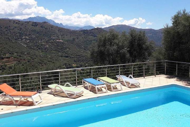 Gîte pour 2 personnes, avec jardin ainsi que terrasse et jacuzzi à Corbara - 4