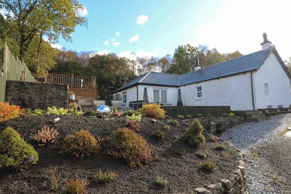 Heatherbank, Garelochhead in Argyll & Bute