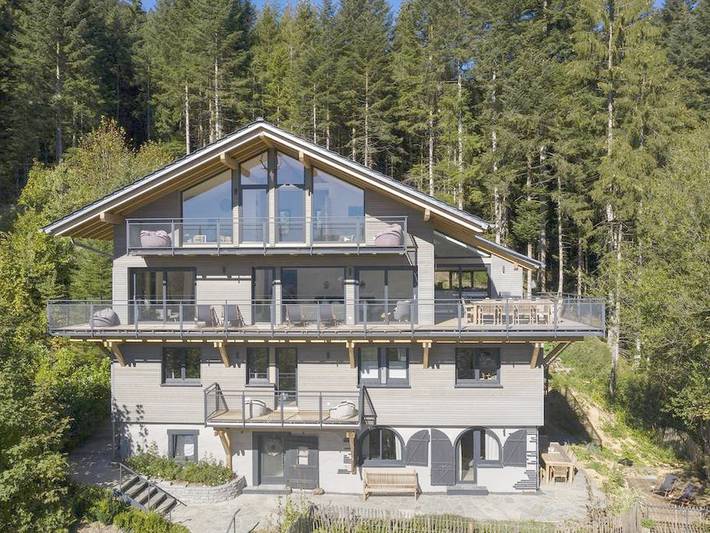 Ferienwohnung für 3 Personen, mit Terrasse und Garten in Alpirsbach