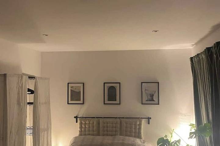 Appartamento intero, Sunny south  facing, cute garden studio with own private  patio, South London in Lambeth, Londra