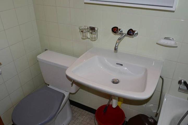 Ganze Wohnung, Rehweid (Eg) Appartement/Fewo, Dusche oder Bad, Wc 5-Bettwohnung in Saanenmöser, Saanen