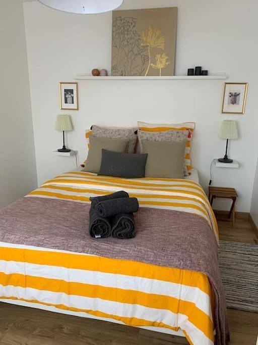 Gîte pour 2 personnes, avec jardin et terrasse, animaux acceptés à Sainte-Geneviève-des-Bois - 2