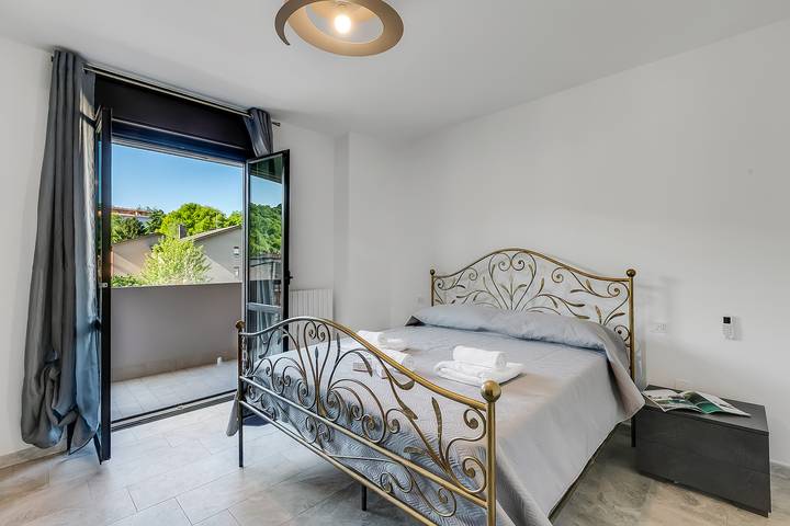 Gîte pour 4 personnes, avec balcon à Laveno-Mombello - 3