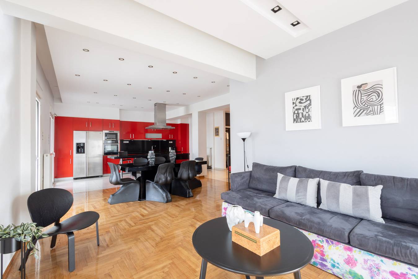 Entire apartment, A Luxury & Comfortable 2bdrm Apt in Athens in Nea Smyrni, Athens