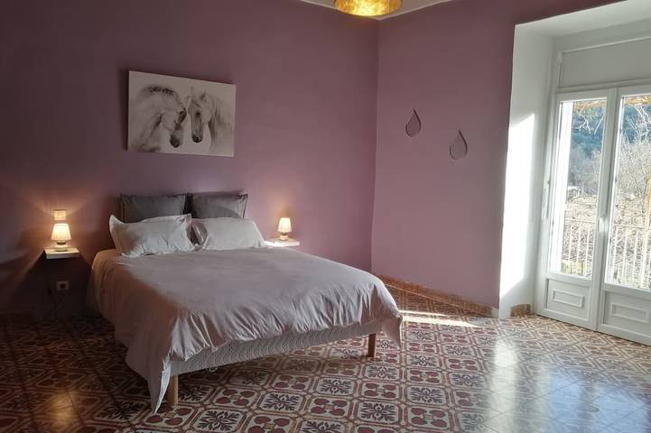 Location de vacances pour 9 personnes, avec piscine à Les Salelles - 2