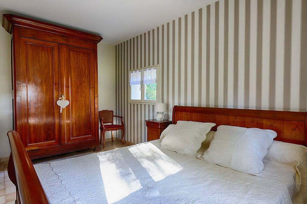 \"Provence-cool\" 50m² gîte in an old Provencal farmhouse in Visan, Enclave de Valreas