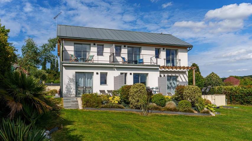 Gîte pour 2 personnes, avec jardin et sauna à Saint-Prix (Val-d'Oise)