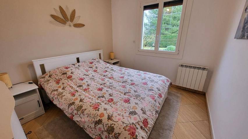 Gîte pour 2 personnes, avec vue et jardin à Savigné-l'Évêque - 4