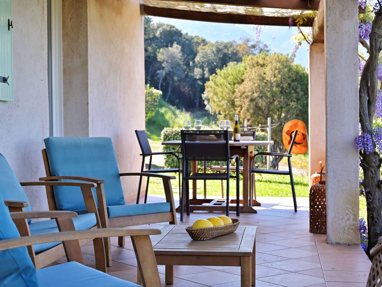 Villa mit Meerblick U Castagnu in geschützter Natur in Cervione, Región de Corte