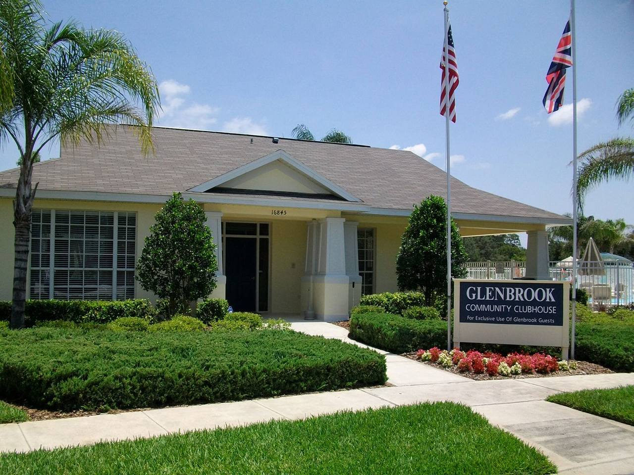 A wonderful 4 bedroom villa with it own pool in Glenbrook Resort in Four Corners, Lake County
